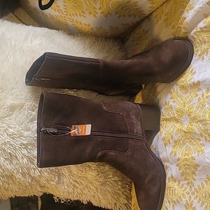 New Vince Camuto Water -Resistant Suede Boots Size10